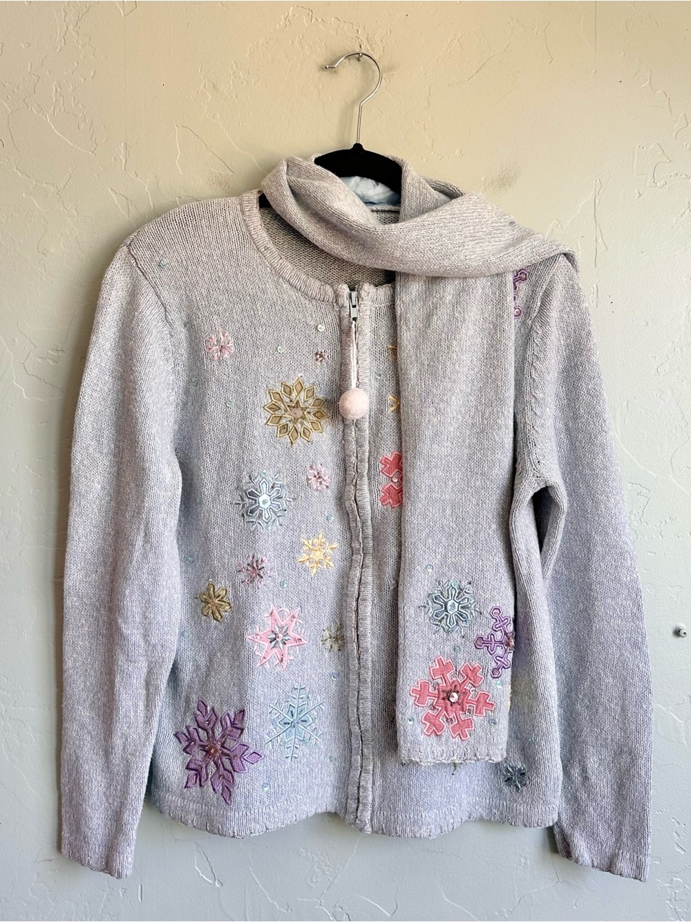 White Stag Cottagecore Embroidered Snow Flake Holiday Knit Cardigan Scarf Set M